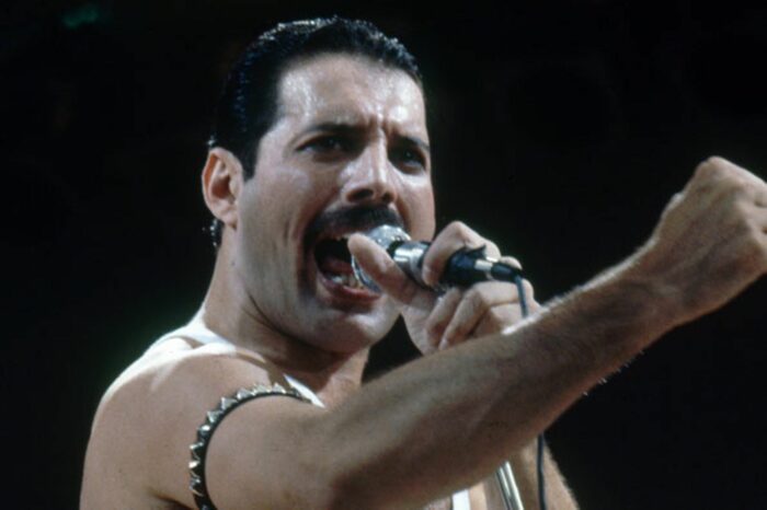 Freddie Mercury mezardan kalktı, başkanlığa hayır dedi