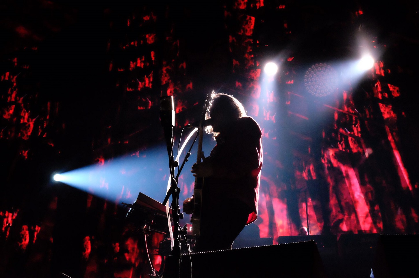 Tool İle Saykodelik Bir Gece
