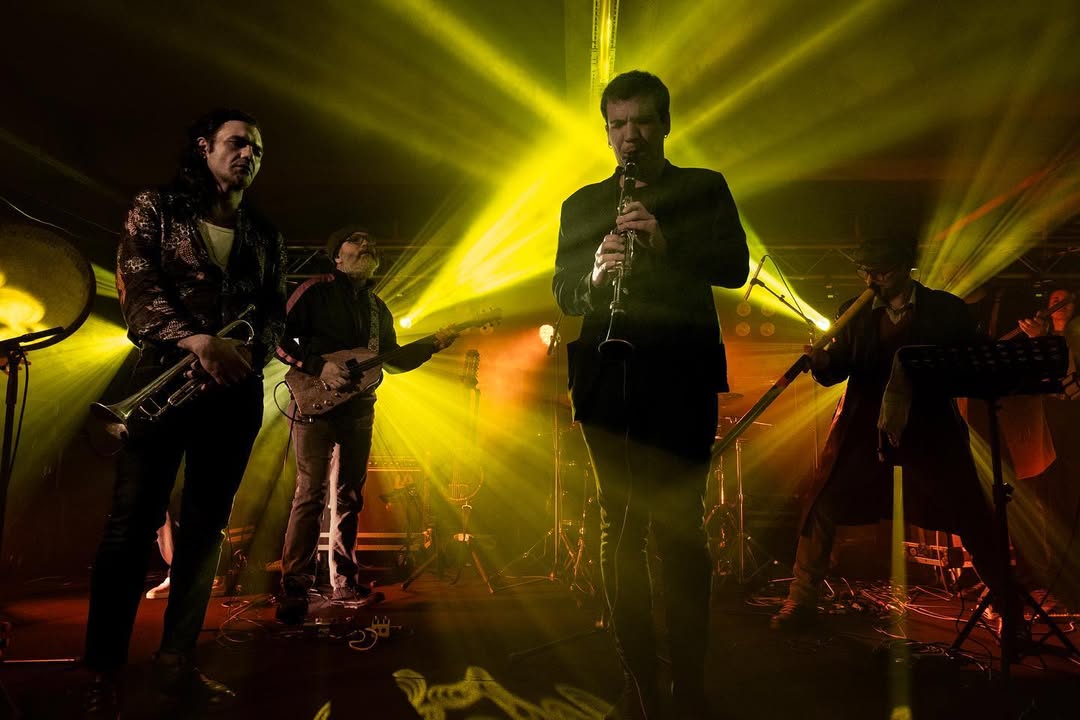 Zamansız Bir Enstrümantal Yolculuk: Burak Keleş & Onur Çalışkan – “Old Street” (2025)