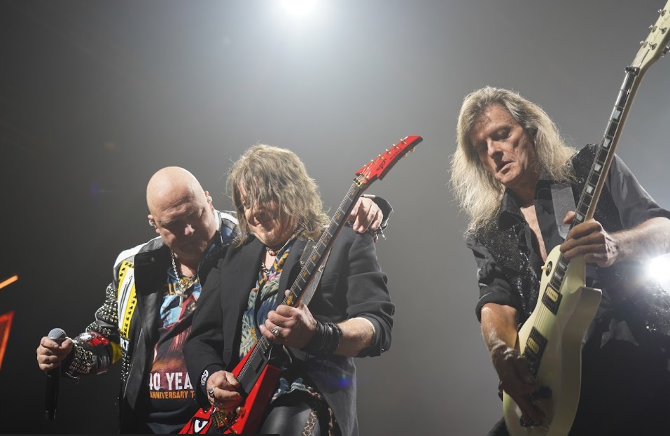 Paris’teki Metalcilere Erken Halloween Kutlaması: Helloween ve Beast in Black